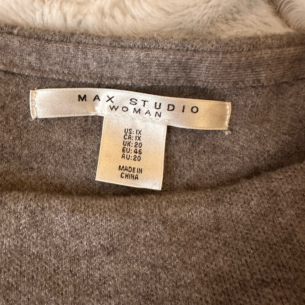 Max Studio Woman 1X Sweater - Picture 2 of 8